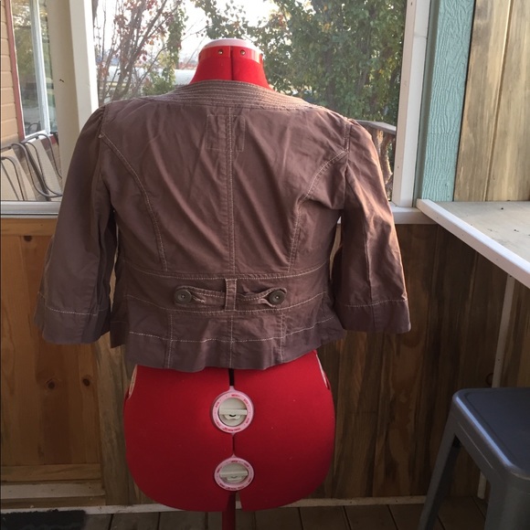 Cropped Jacket - Picture 2 of 3